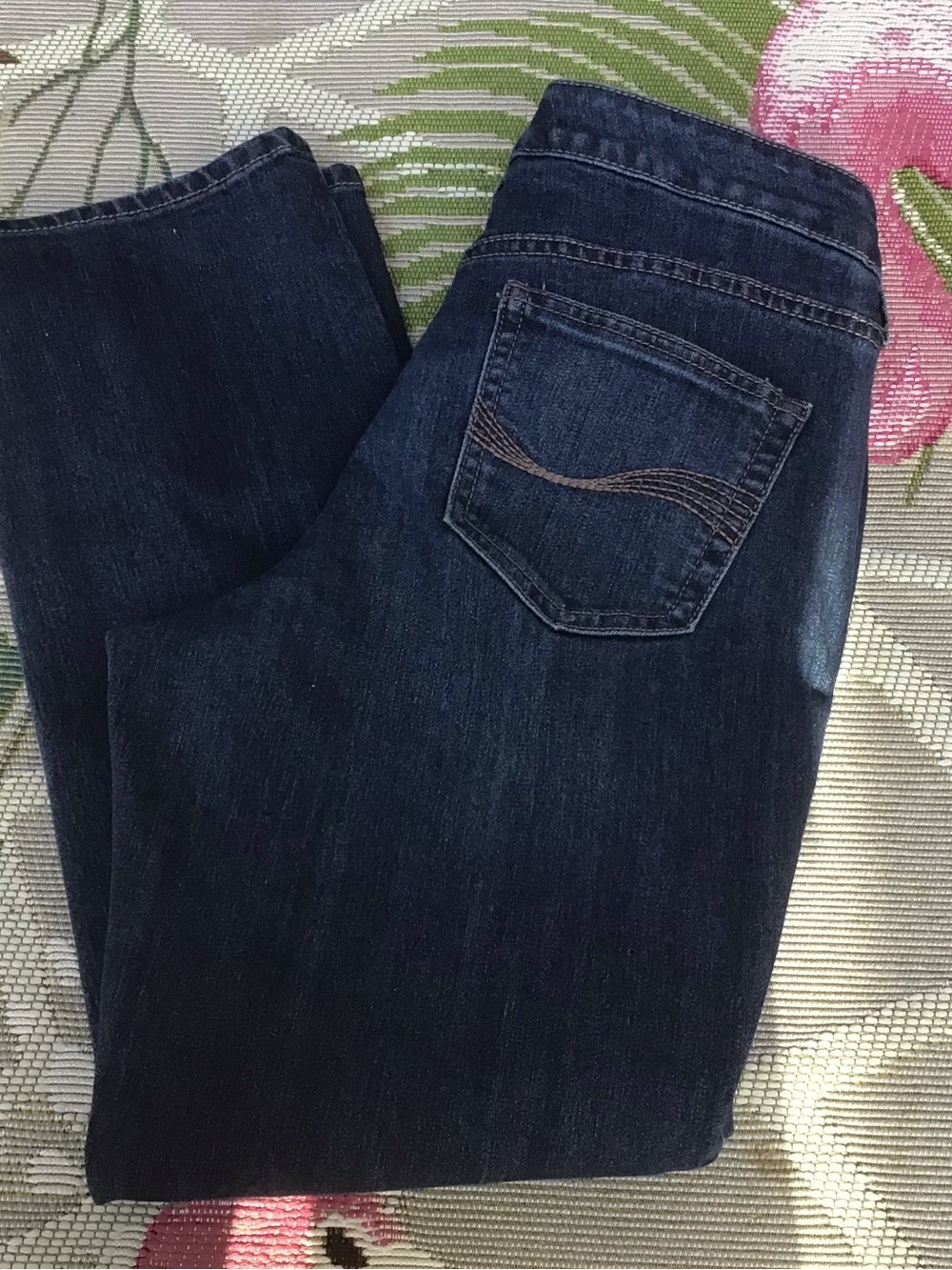 Bandolino  “Mandie” Dark Wash Jeans Size 6PS